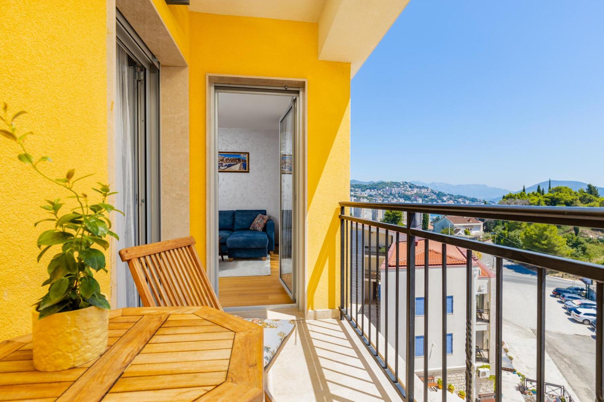 Apart Hotel M S Katunjanin Herceg Novi Exterior photo