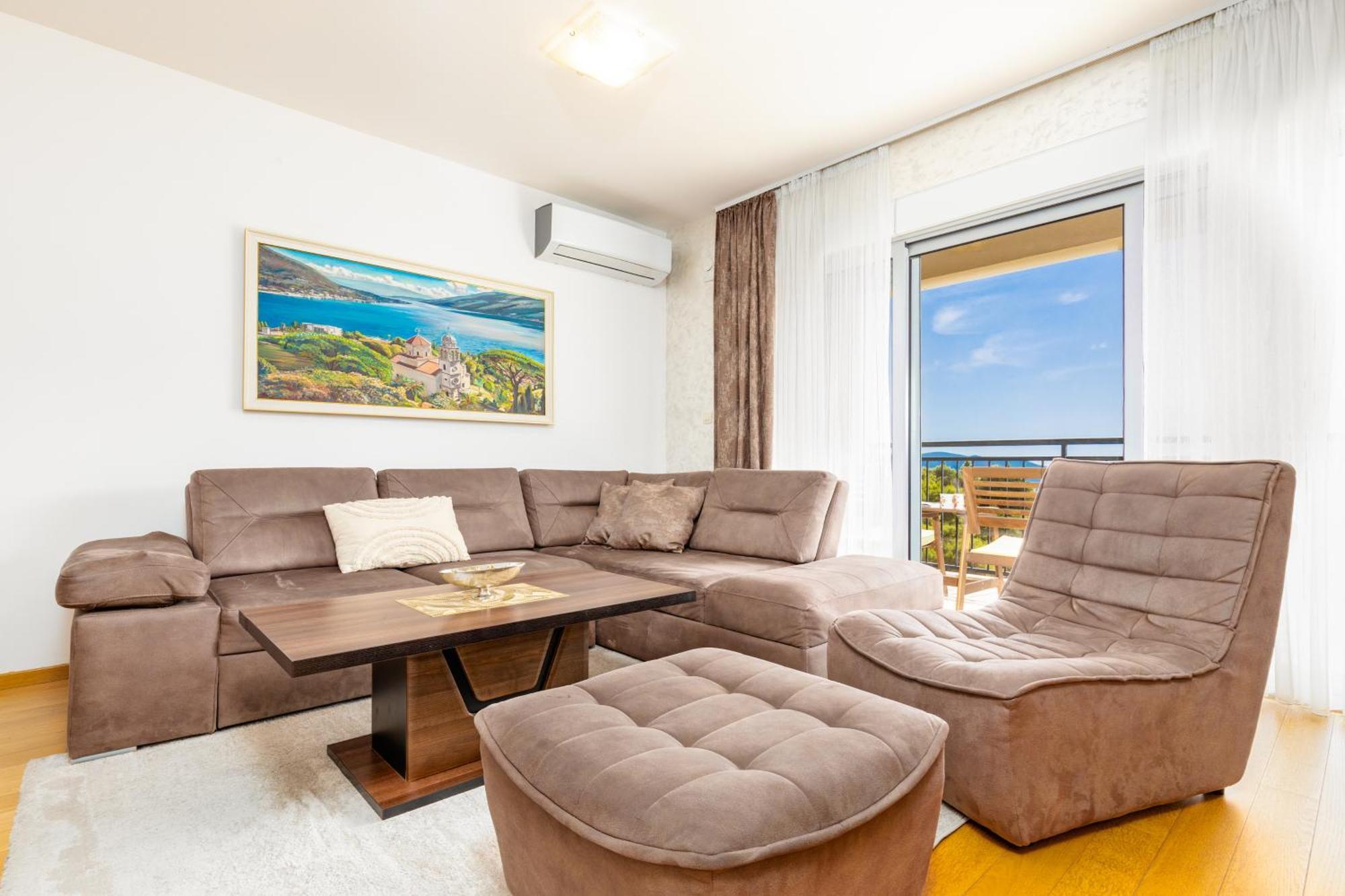 Apart Hotel M S Katunjanin Herceg Novi Exterior photo