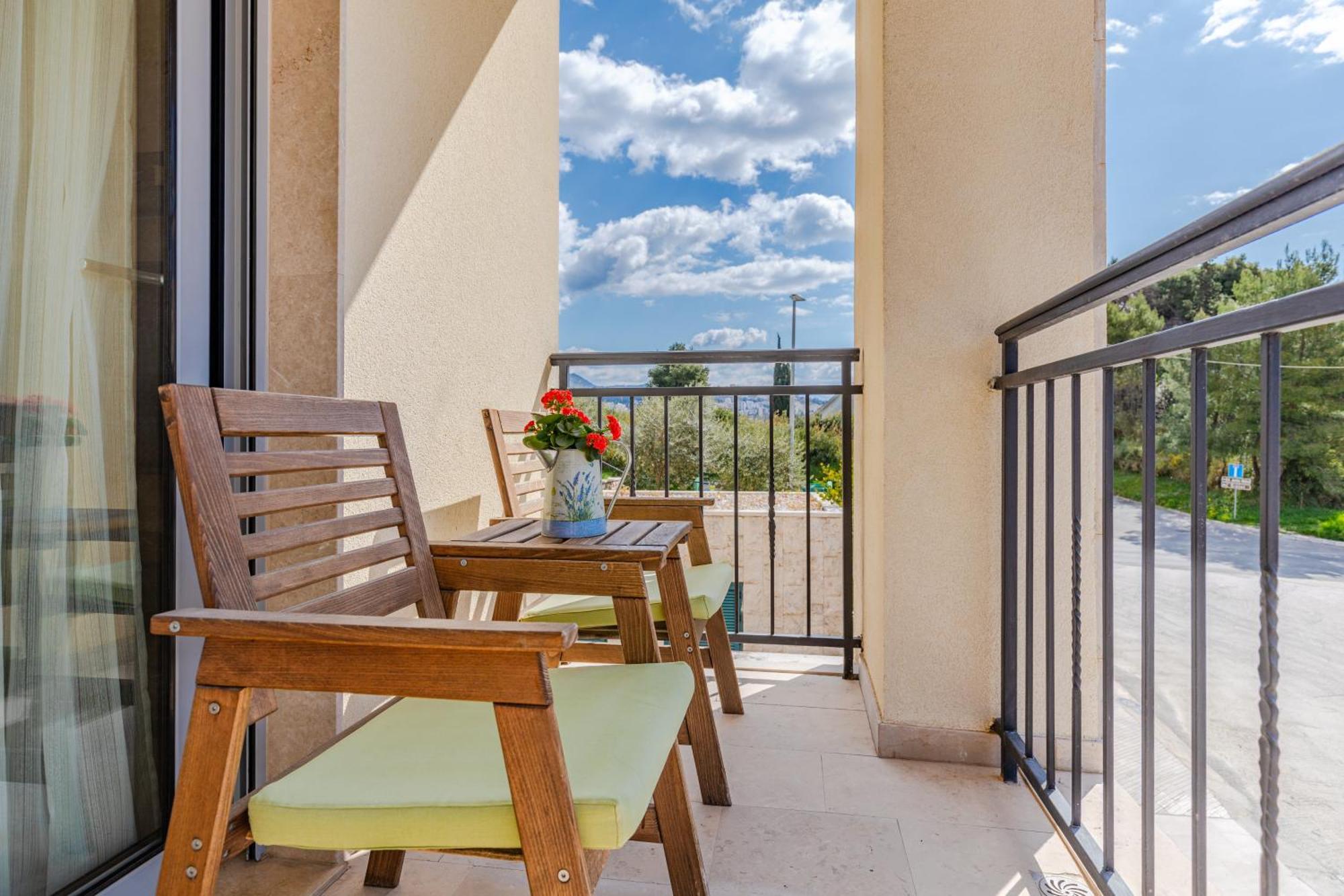 Apart Hotel M S Katunjanin Herceg Novi Exterior photo